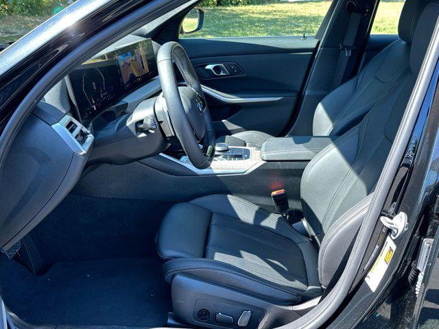 Photo of 2025 Black Sapphire Metallic BMW 330