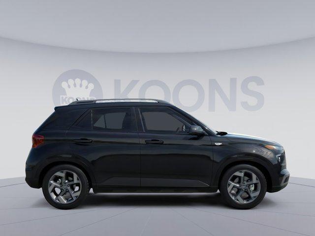 Photo of 2025 Onyx Black Hyundai VENUE