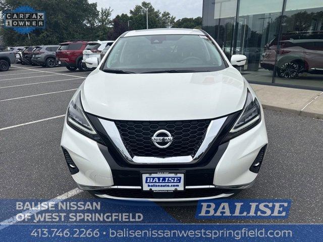 Photo of 2022 White Nissan Murano