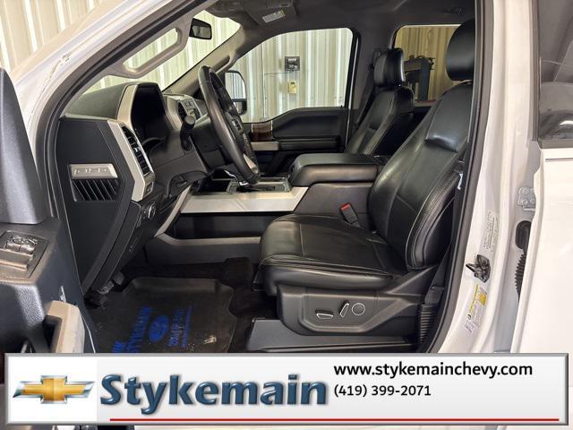 Photo of 2017 Oxford White Ford F-150