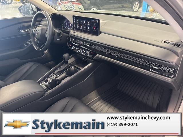Photo of 2024 Solar Silver Metallic Honda Accord Hybrid