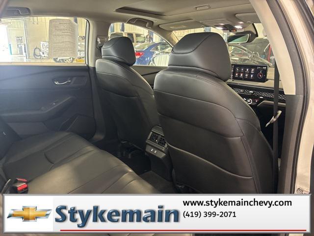 Photo of 2024 Solar Silver Metallic Honda Accord Hybrid