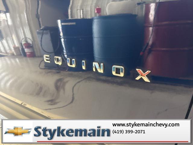 Photo of 2022 Blue Glow Metallic Chevrolet Equinox