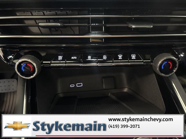 Photo of 2026 Mosaic Black Metallic Chevrolet Traverse