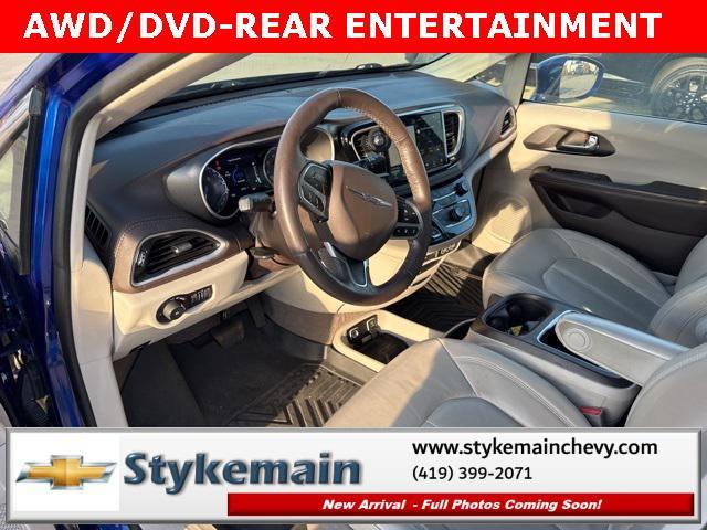 Photo of 2021 Ocean Blue Metallic Chrysler Pacifica