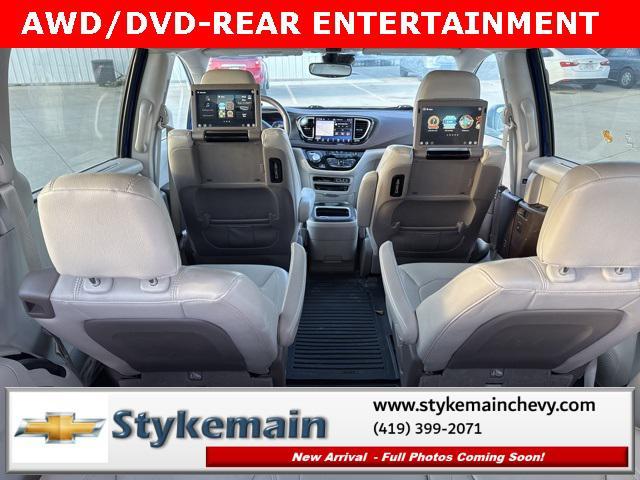 Photo of 2021 Ocean Blue Metallic Chrysler Pacifica