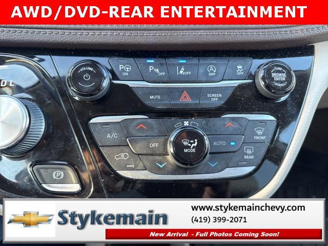 Photo of 2021 Ocean Blue Metallic Chrysler Pacifica