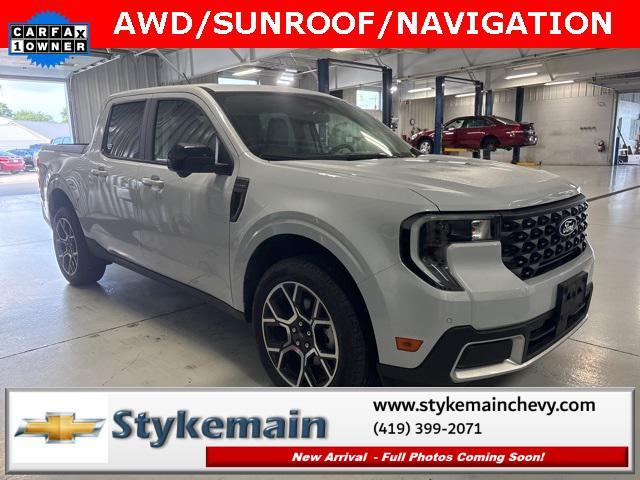 Photo of 2025 Space White Metallic Ford Maverick