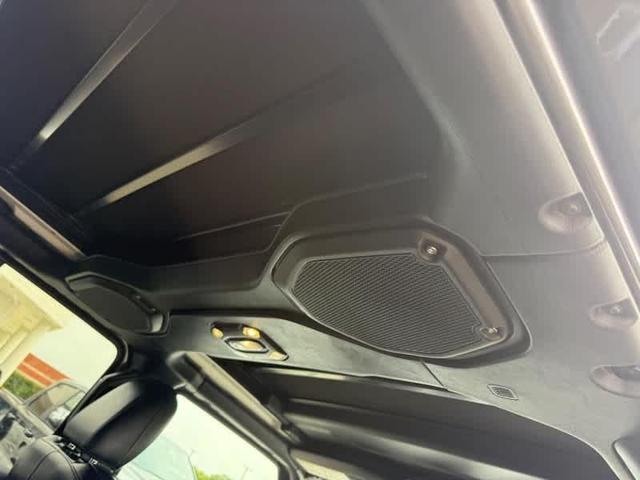 Photo of 2021 Granite Crystal Clearcoat Metallic Jeep Wrangler Unlimited