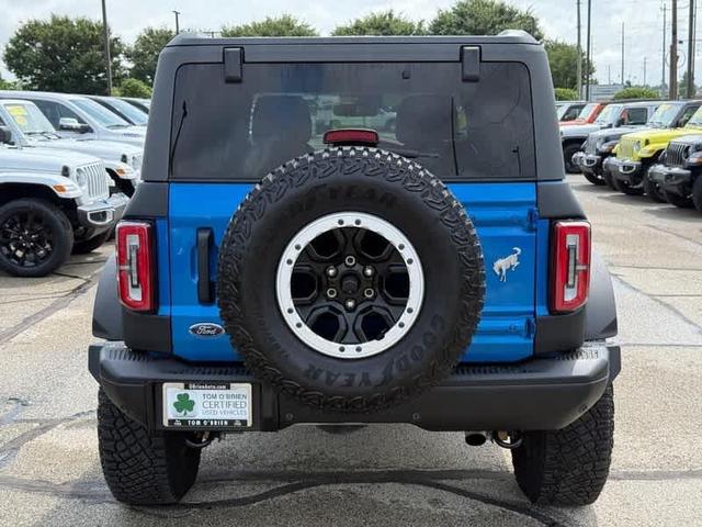 Photo of 2023 Velocity Blue Metallic Ford Bronco