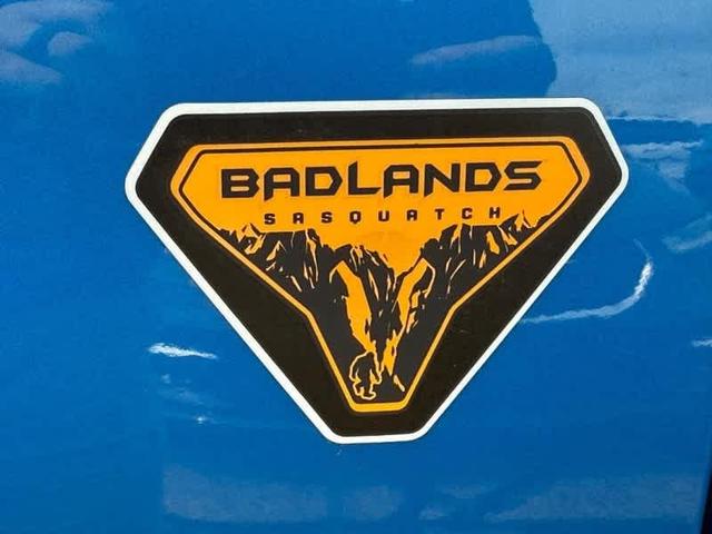 Photo of 2023 Velocity Blue Metallic Ford Bronco