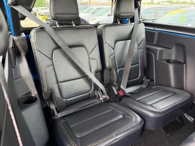 Photo of 2023 Velocity Blue Metallic Ford Bronco