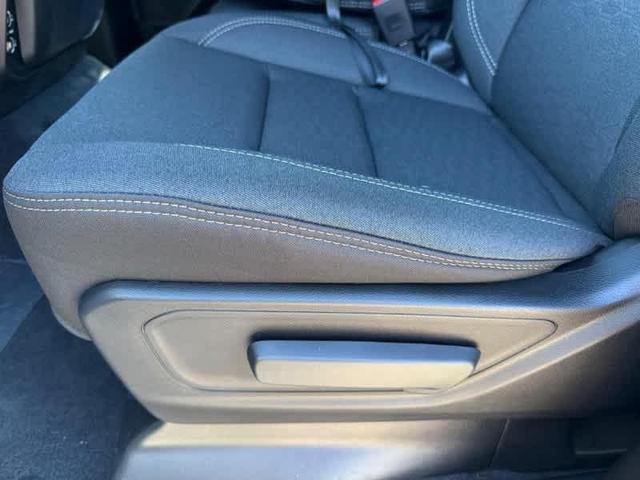 Photo of 2025 Bright White Clearcoat RAM 1500