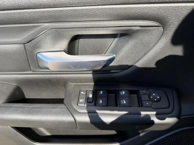 Photo of 2025 Bright White Clearcoat RAM 1500