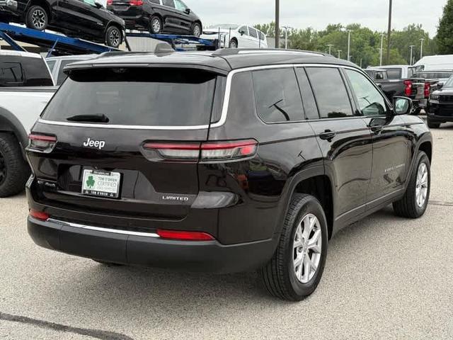 Photo of 2022 Ember Pearlcoat Jeep Grand Cherokee L