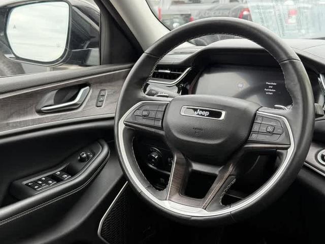 Photo of 2022 Ember Pearlcoat Jeep Grand Cherokee L
