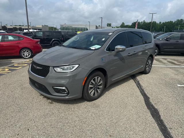 2022 Chrysler Pacifica Hybrid