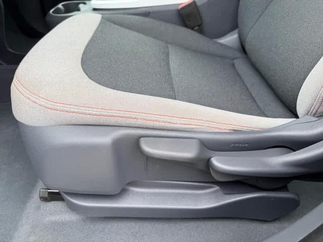 Photo of 2020 Kinetic Blue Chevrolet Bolt EV