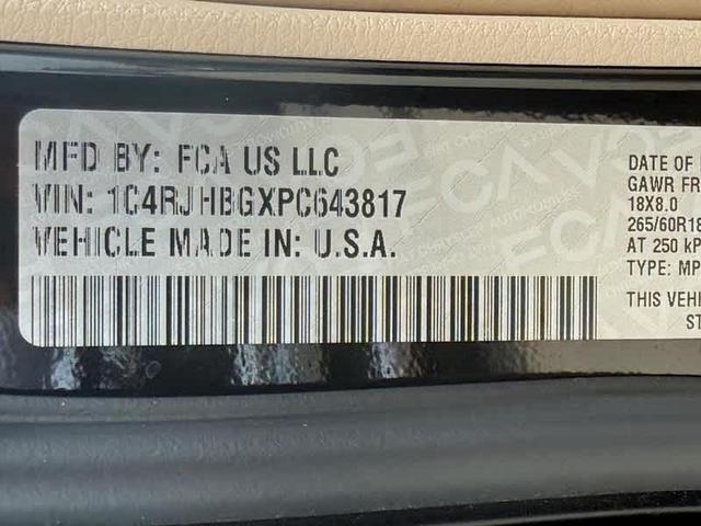 Photo of 2023 Rocky Mountain Pearlcoat Jeep Grand Cherokee
