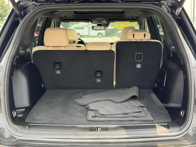 Photo of 2023 Rocky Mountain Pearlcoat Jeep Grand Cherokee
