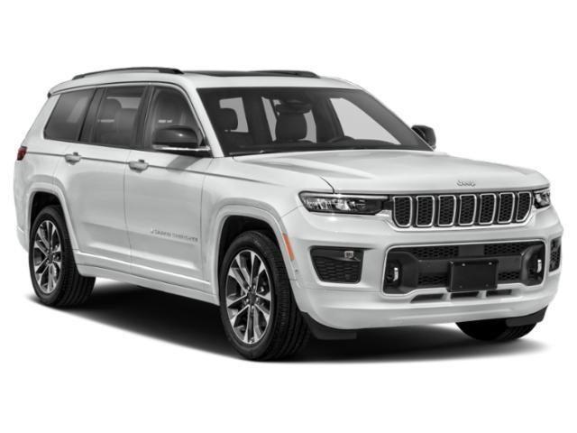Photo of 2021 Silver Zynith Jeep Grand Cherokee L