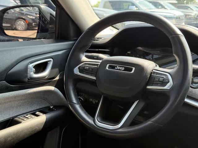 Photo of 2022 Granite Crystal Clearcoat Metallic Jeep Compass