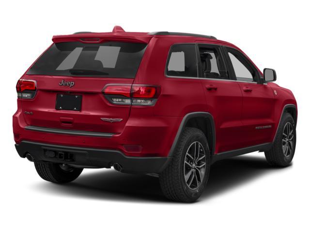 Photo of 2017 Redline 2 Coat Pearl Jeep Grand Cherokee