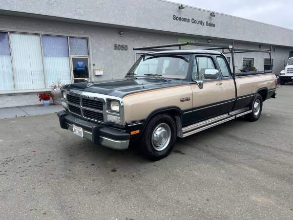 Photo of 1992 Brown Dodge D250
