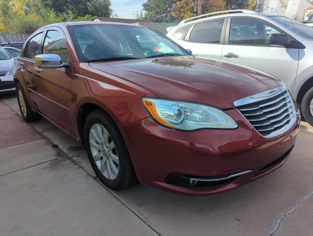 2013 Chrysler 200