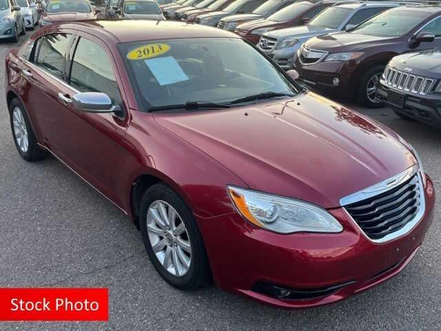 2013 Chrysler 200