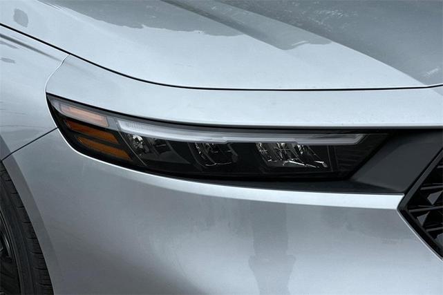 Photo of 2025 Solar Silver Metallic Honda Accord Hybrid