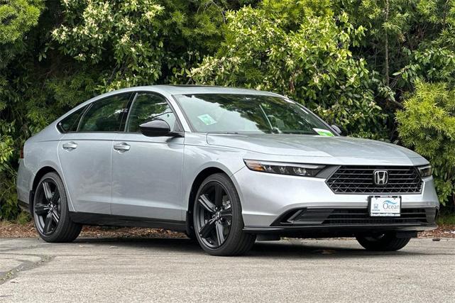 Photo of 2025 Solar Silver Metallic Honda Accord Hybrid