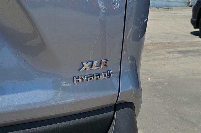 Photo of 2021 Silver Sky Metallic Toyota RAV4 Hybrid