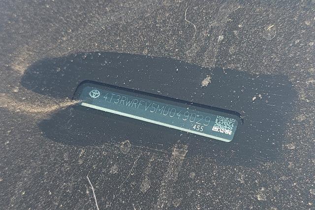 Photo of 2021 Silver Sky Metallic Toyota RAV4 Hybrid