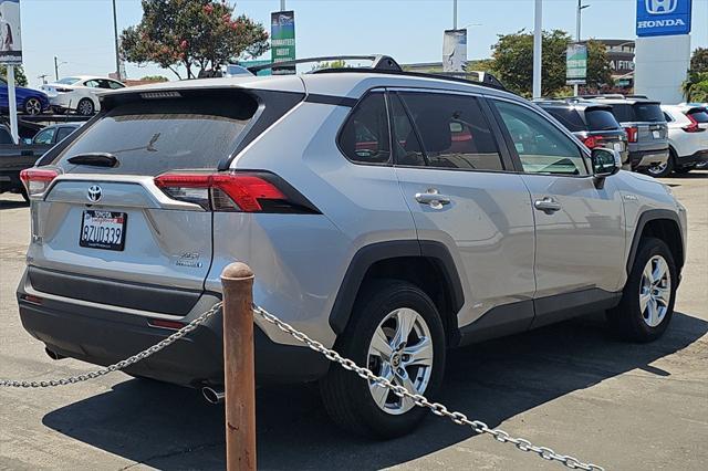 Photo of 2021 Silver Sky Metallic Toyota RAV4 Hybrid