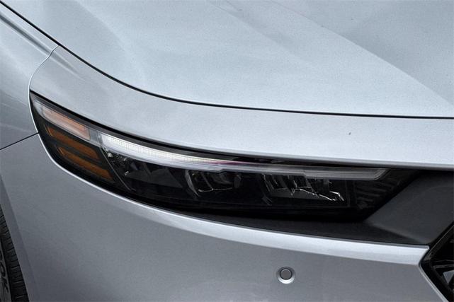 Photo of 2025 Solar Silver Metallic Honda Accord Hybrid