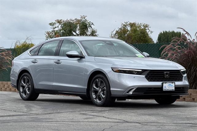 Photo of 2025 Solar Silver Metallic Honda Accord Hybrid