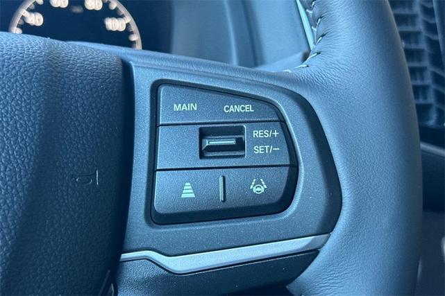 Photo of 2025 Platinum White Pearl Honda Ridgeline
