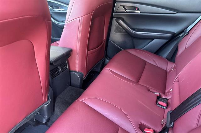Photo of 2025 Gray Metallic Mazda CX-30