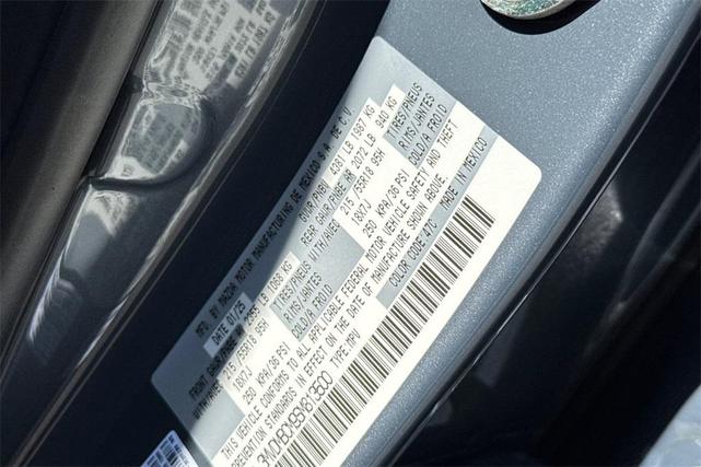 Photo of 2025 Gray Metallic Mazda CX-30