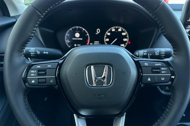 Photo of 2026 Platinum White Pearl Honda HR-V