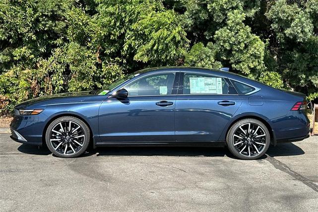 Photo of 2025 Canyon River Blue Metallic Honda Accord Hybrid