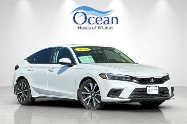 Photo of 2024 Platinum White Pearl Honda Civic