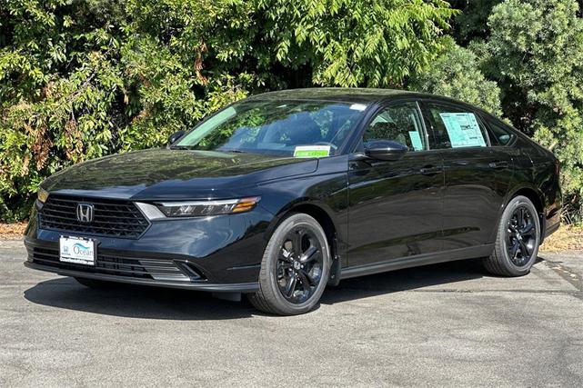 Photo of 2025 Crystal Black Pearl Honda Accord