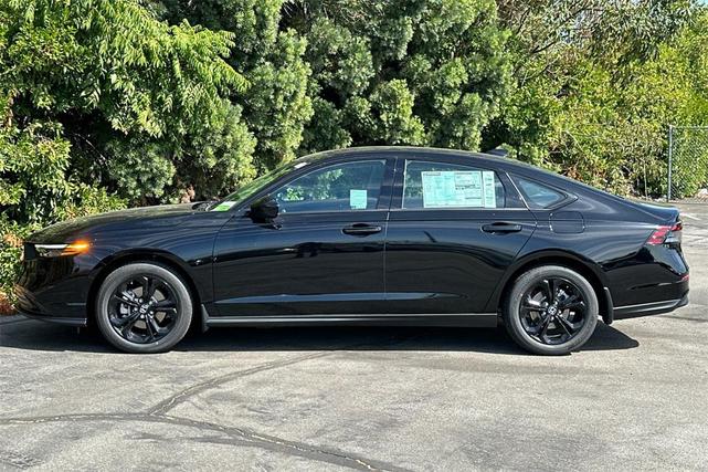 Photo of 2025 Crystal Black Pearl Honda Accord