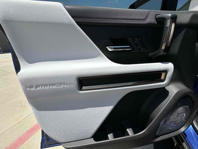 Photo of 2024 Supernova Metallic (Dark Blue) GMC HUMMER EV SUV