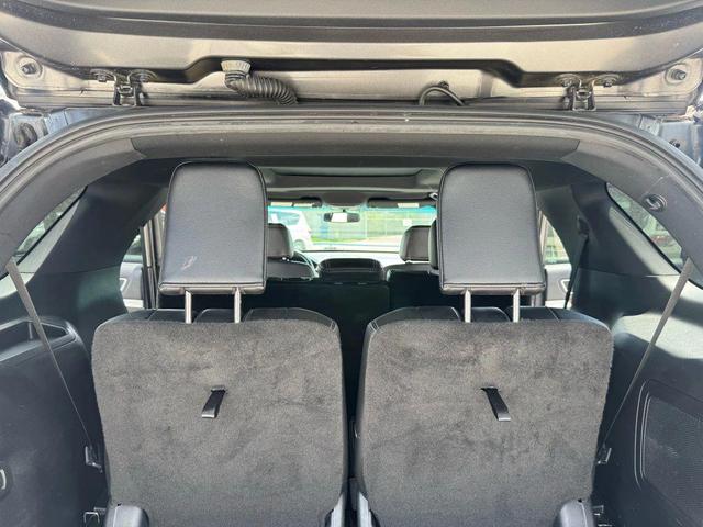 Photo of 2016 Gray Ford Explorer