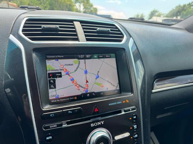 Photo of 2016 Gray Ford Explorer
