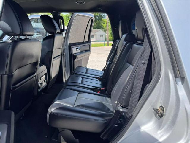 Photo of 2017 Ingot Silver Ford Expedition