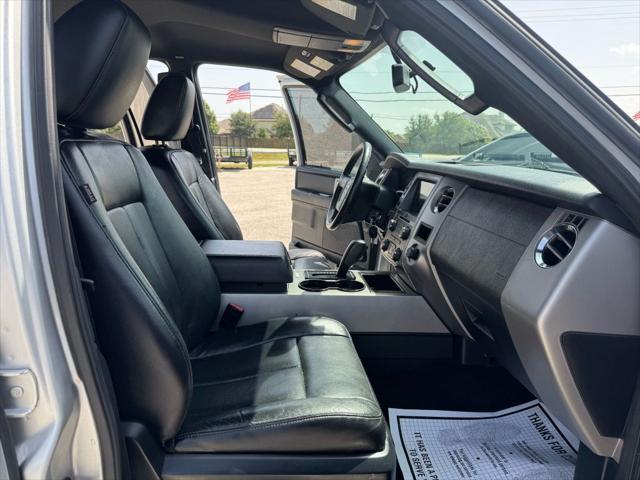 Photo of 2017 Ingot Silver Ford Expedition